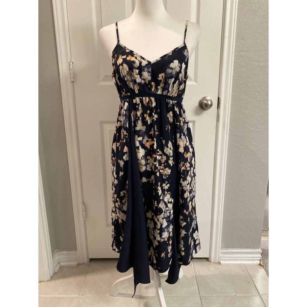 Simply Vera Vera Wang Handkerchief-hem Navy floral midi dress Size PM